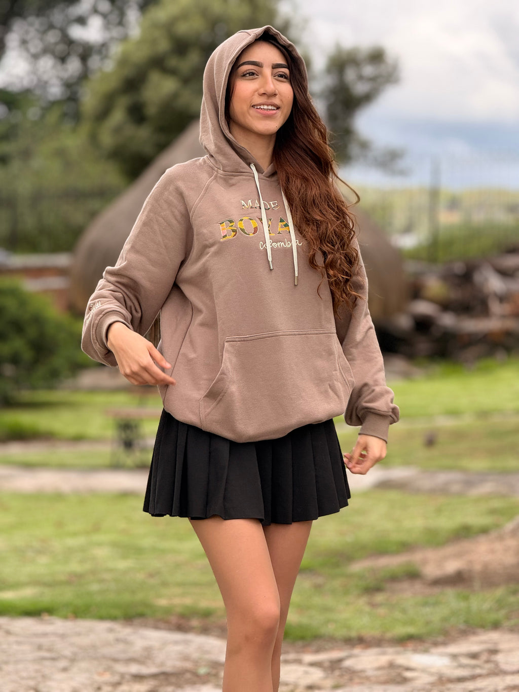 Hoodie Made in Boyacá café con panela