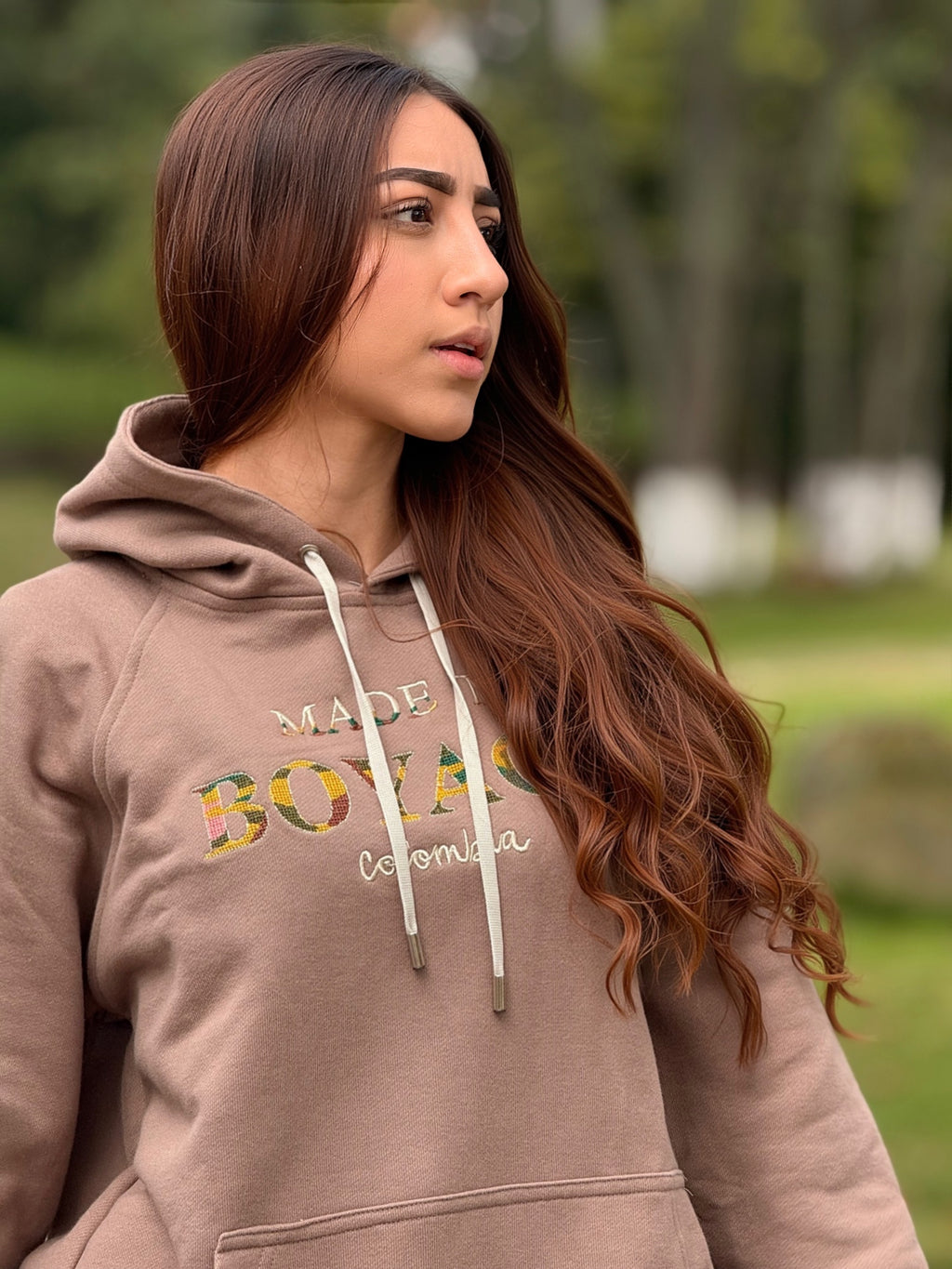 Hoodie Made in Boyacá café con panela