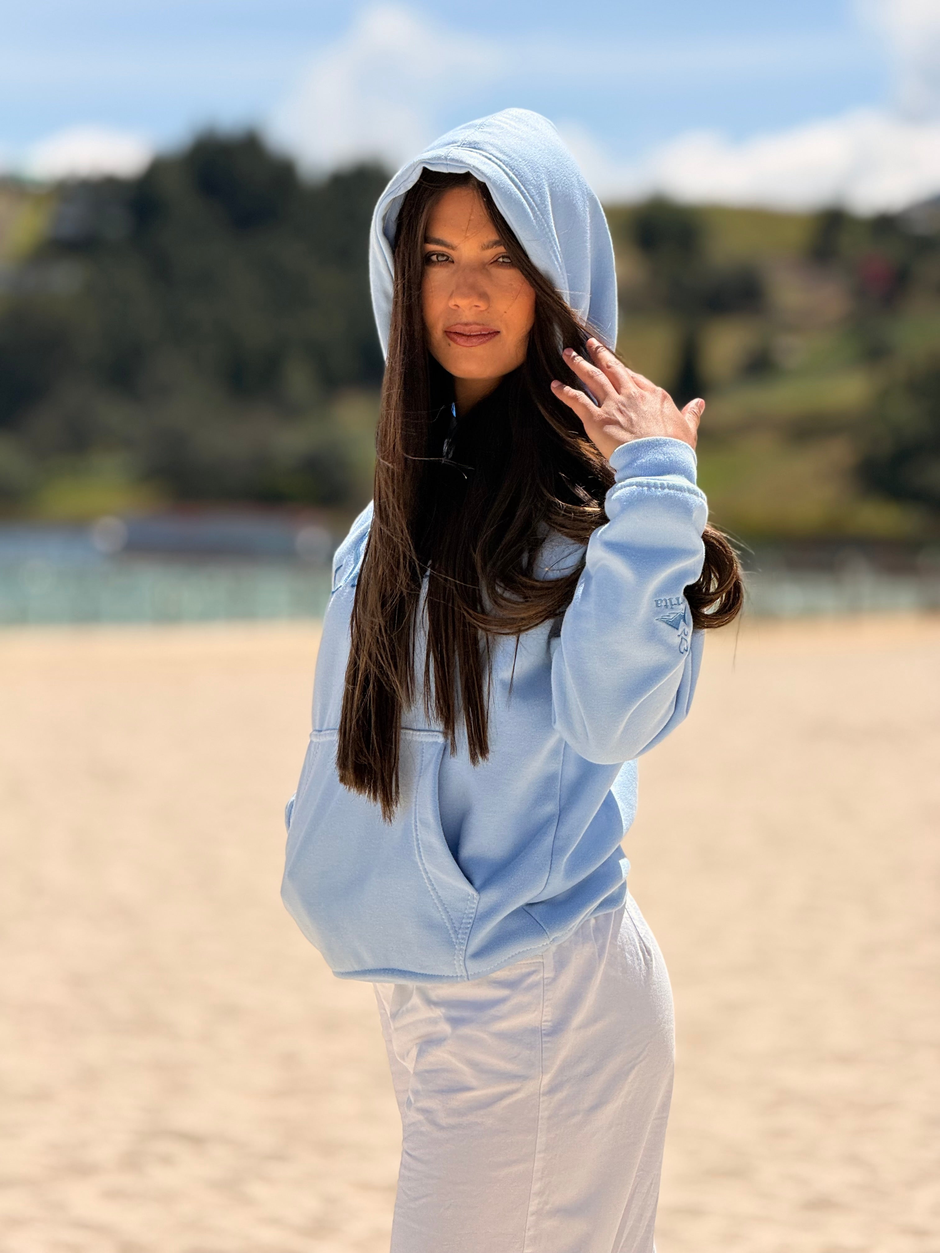 Hoodie Sumercé Azul CIelo